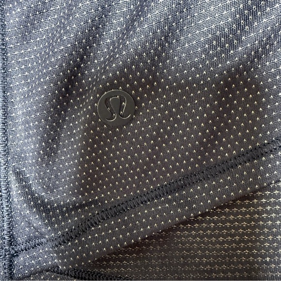 Lululemon squad goals pushing limits tank size 8 in excellent like-new condition - Picture 5 of 7